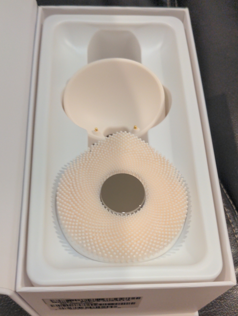 LG Silicone Facial Cleansing Brush - Cream